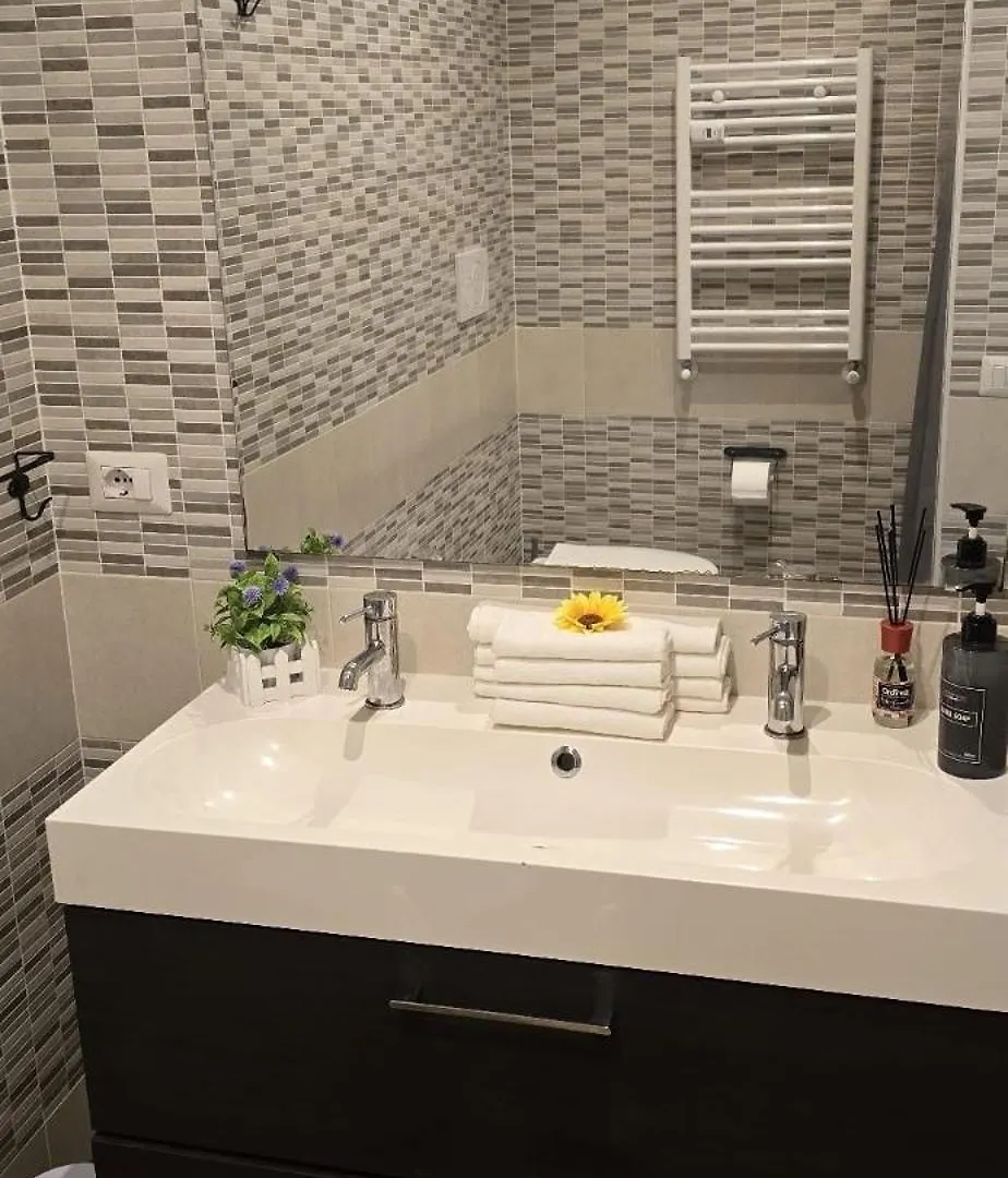 Apartment Re Di Roma Home Stay