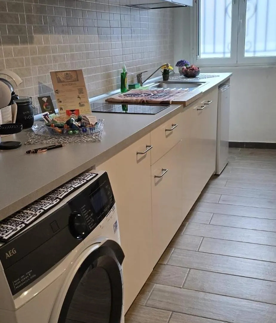 Re Di Roma Home Stay Apartment